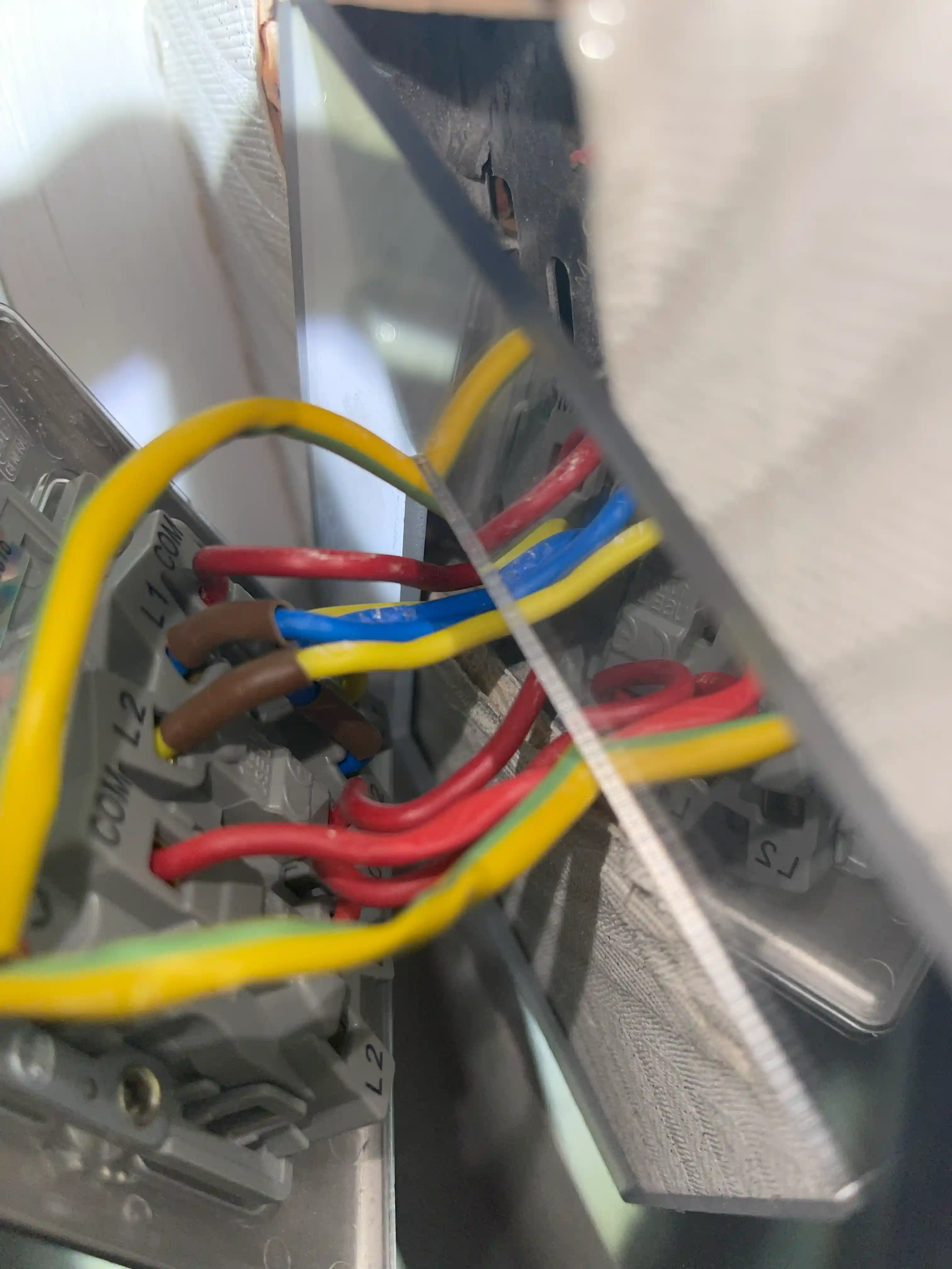 Emergency Electrician West Brompton